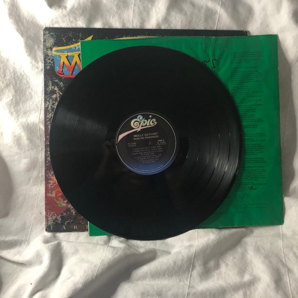 Molly Hatchet - Take No Prisoners - Original Pressed Vinyl LP 1981 - Picture 8 of 9